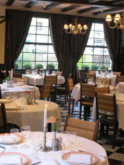 La Chartre-sur-le-Loir Logis Hotel De France מראה חיצוני תמונה
