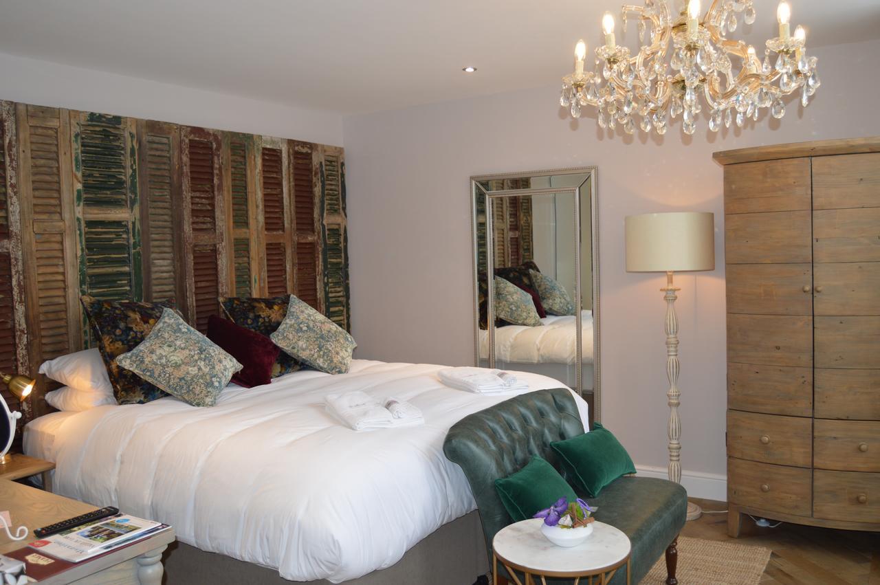 La Chartre-sur-le-Loir Logis Hotel De France מראה חיצוני תמונה