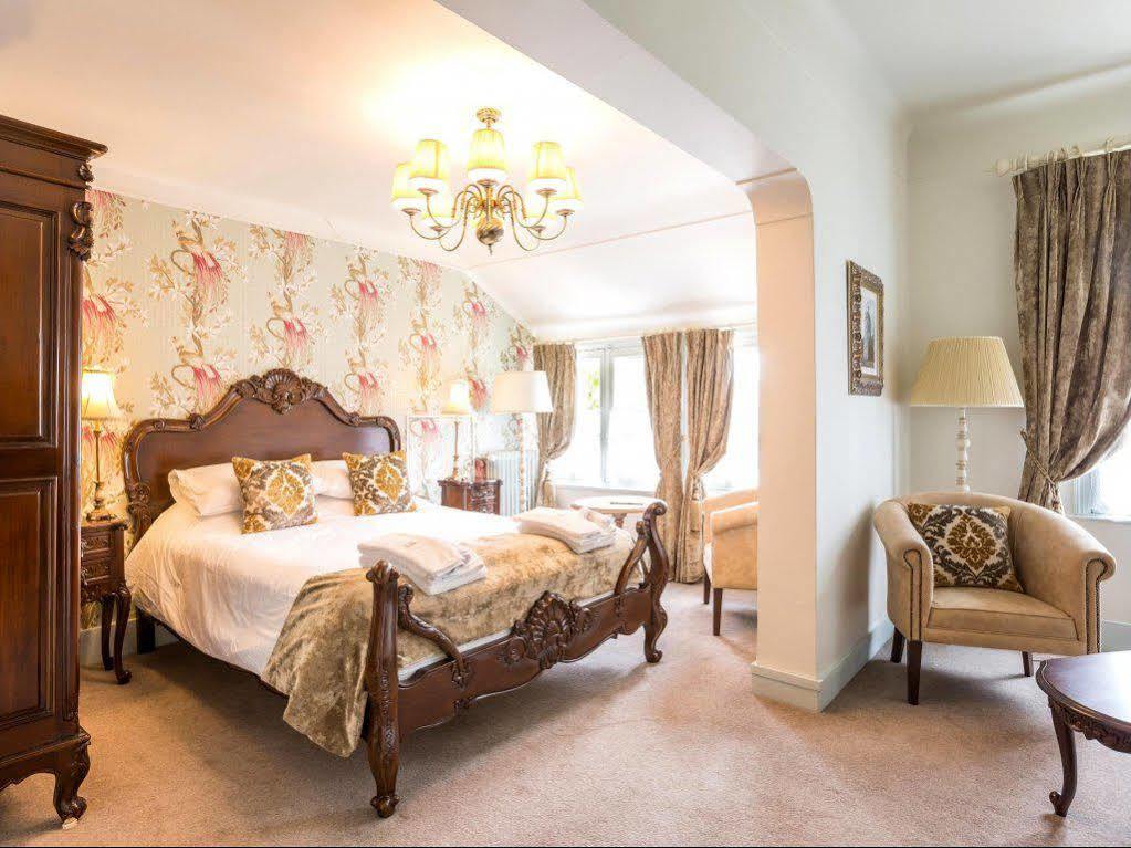 La Chartre-sur-le-Loir Logis Hotel De France מראה חיצוני תמונה