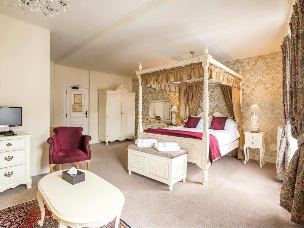 La Chartre-sur-le-Loir Logis Hotel De France מראה חיצוני תמונה