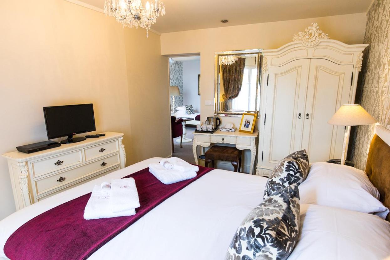 La Chartre-sur-le-Loir Logis Hotel De France מראה חיצוני תמונה